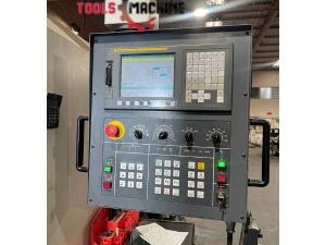 CENTRO DE MECANIZADO CNC USADO YMC-1568 TAIWAN.
